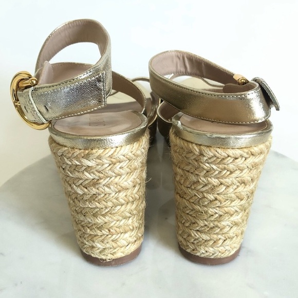Stuart Weitzman Gold Zuzu Cutout Leather Wedge Sandals - Picture 7 of 16